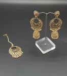 Earrings with Teeka